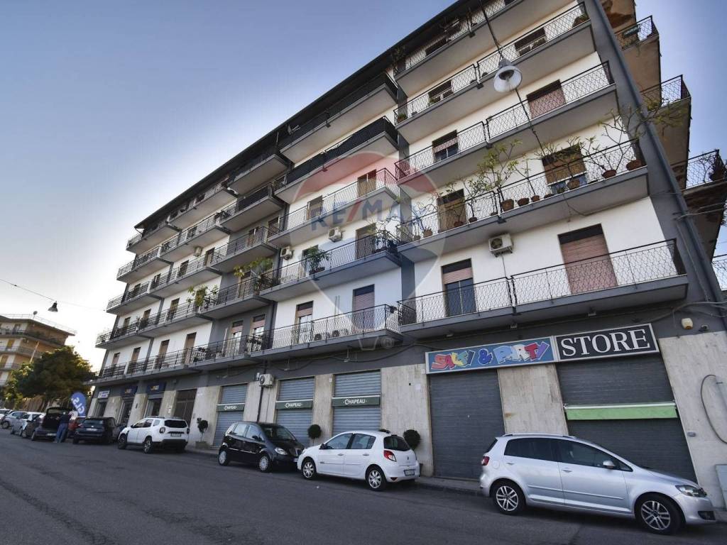 Appartamento a Giarre in Corso Lombardia, 87 - Foto 2
