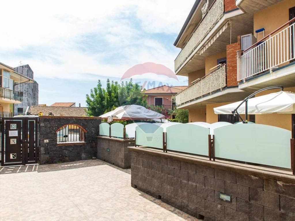 Appartamento a Pedara in Via Simone del Pozzo, 49 - Foto 4
