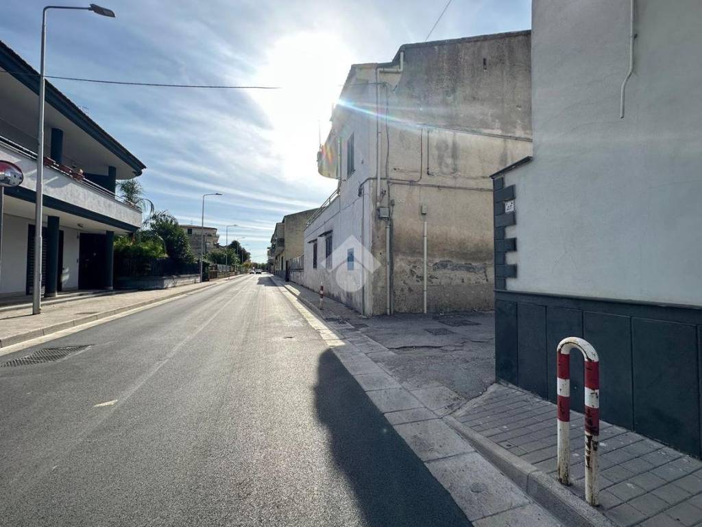 Palazzo / stabile a Acerra in via stendardo, 1 - Foto 2