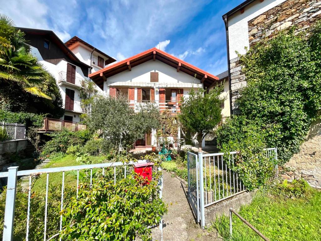 Casa indipendente a Miazzina in Via Motterello, 4 - Foto 2