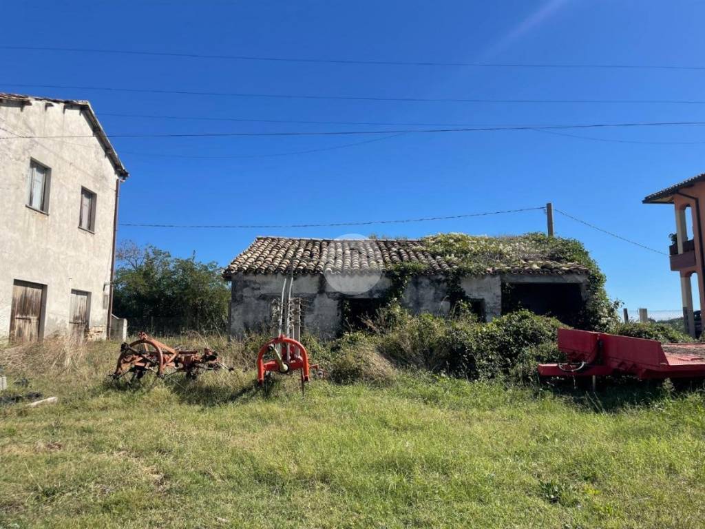 Casa indipendente a Roseto degli abruzzi in Via di Cologna - Foto 2