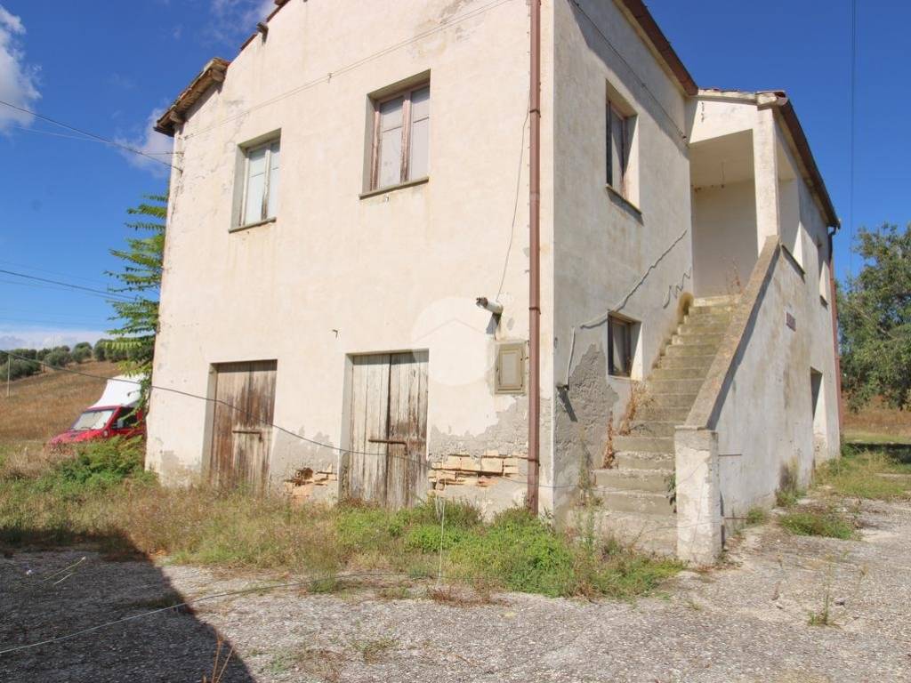 Casa indipendente a Roseto degli abruzzi in Via di Cologna - Foto 5