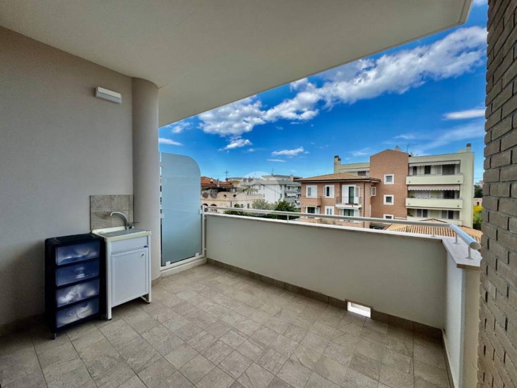 Appartamento a San benedetto del tronto in Via del Correggio, 37 - Foto 2