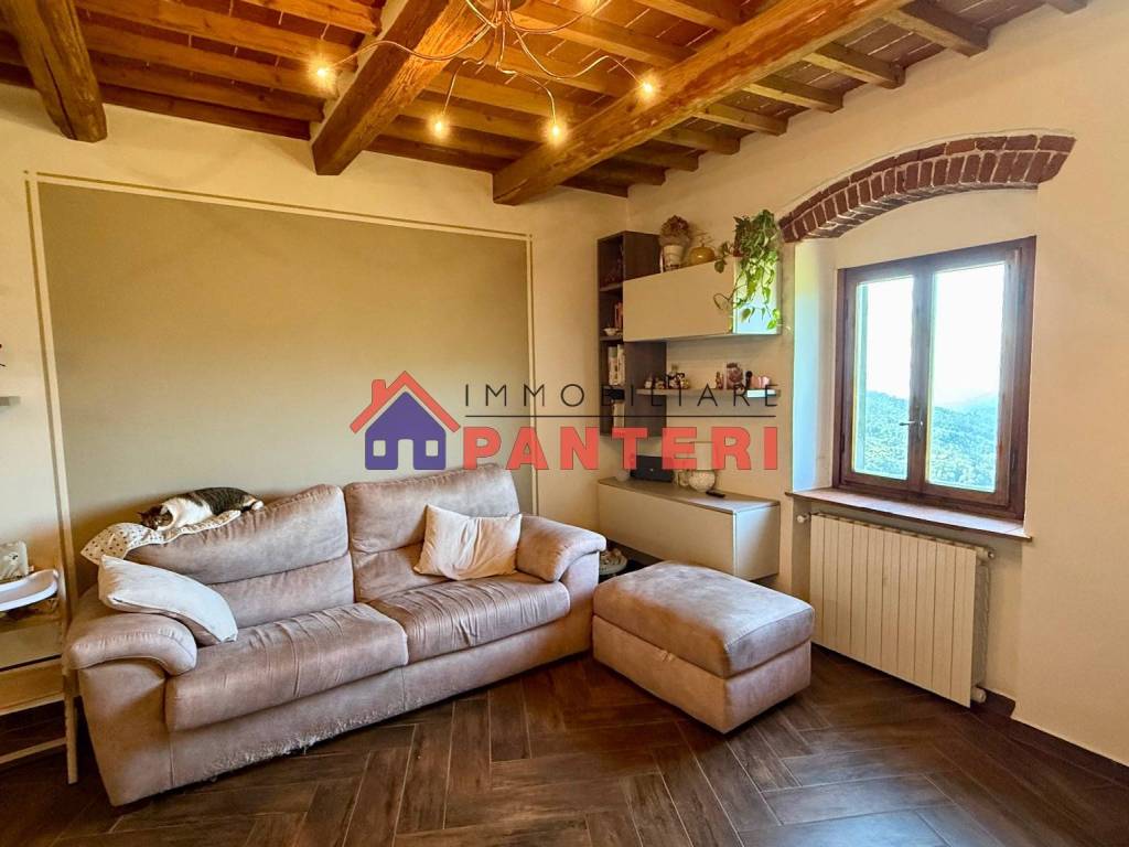 Casa indipendente a Pescia in Via del Vicinato, 6 - Foto 3