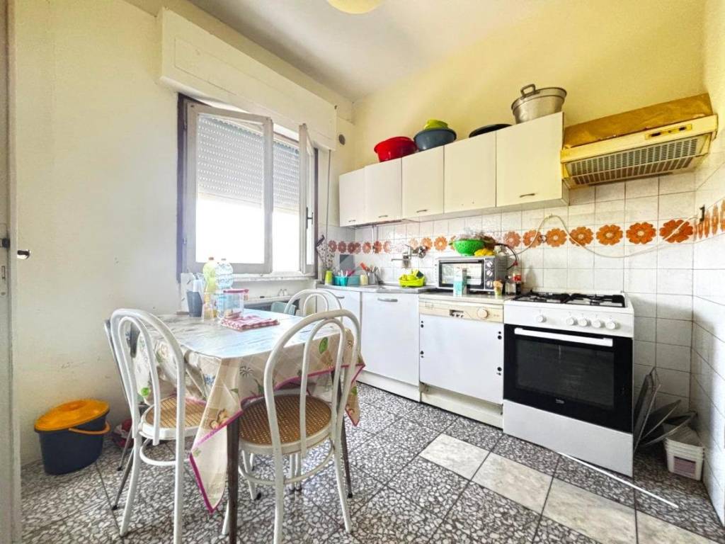 Appartamento a Pistoia in Via pordoi, 7 - Foto 4