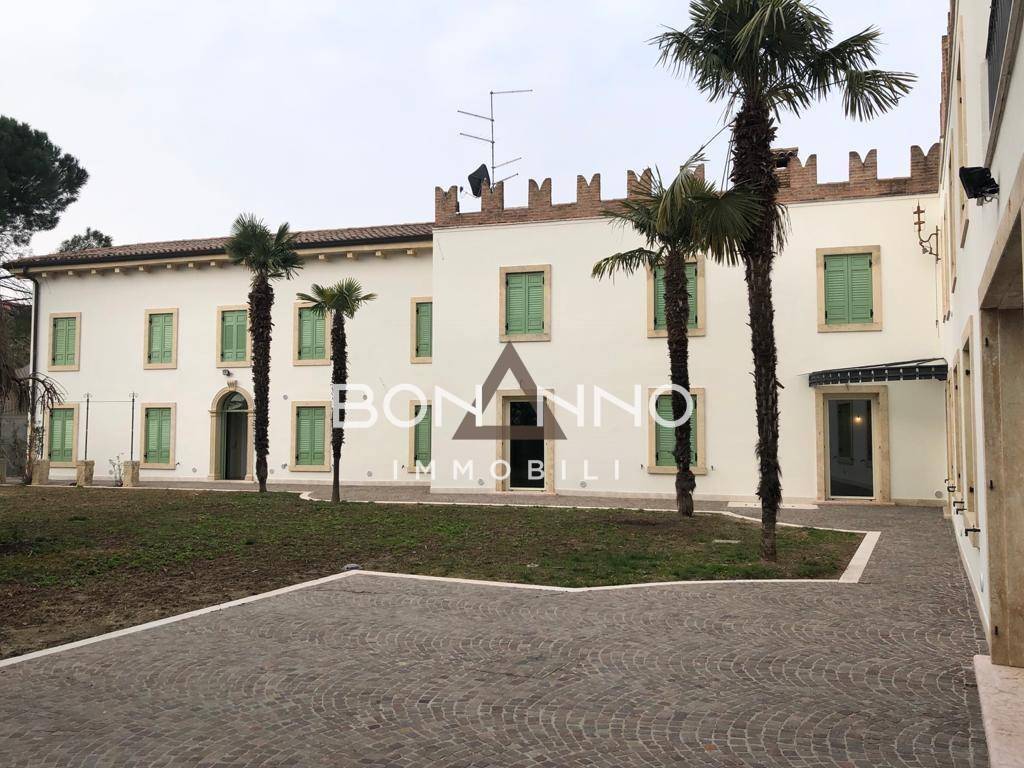 Villa a Verona in VIA BIONDELLA, 20 - Foto 3