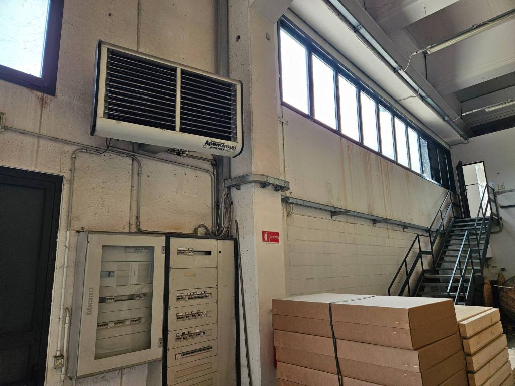 Immobile a Vedano olona in Via Edmondo De Amicis - Foto 2