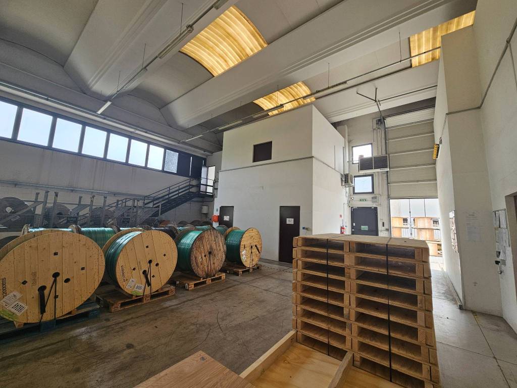 Immobile a Vedano olona in Via Edmondo De Amicis - Foto 4