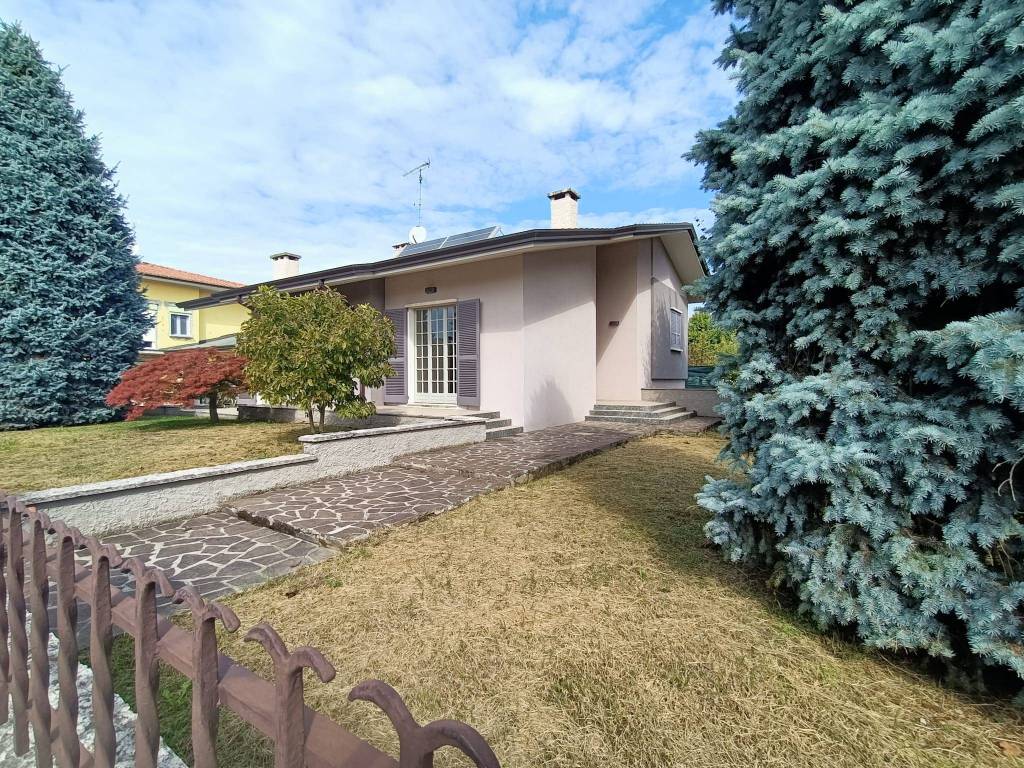 Villa a Castel goffredo in Piazza Giacomo Matteotti, 2 - Foto 5