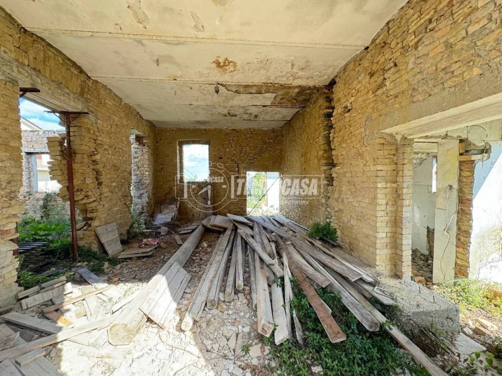 Casa indipendente a Miglianico in Contrada Montupoli Avenna 161 - Foto 2
