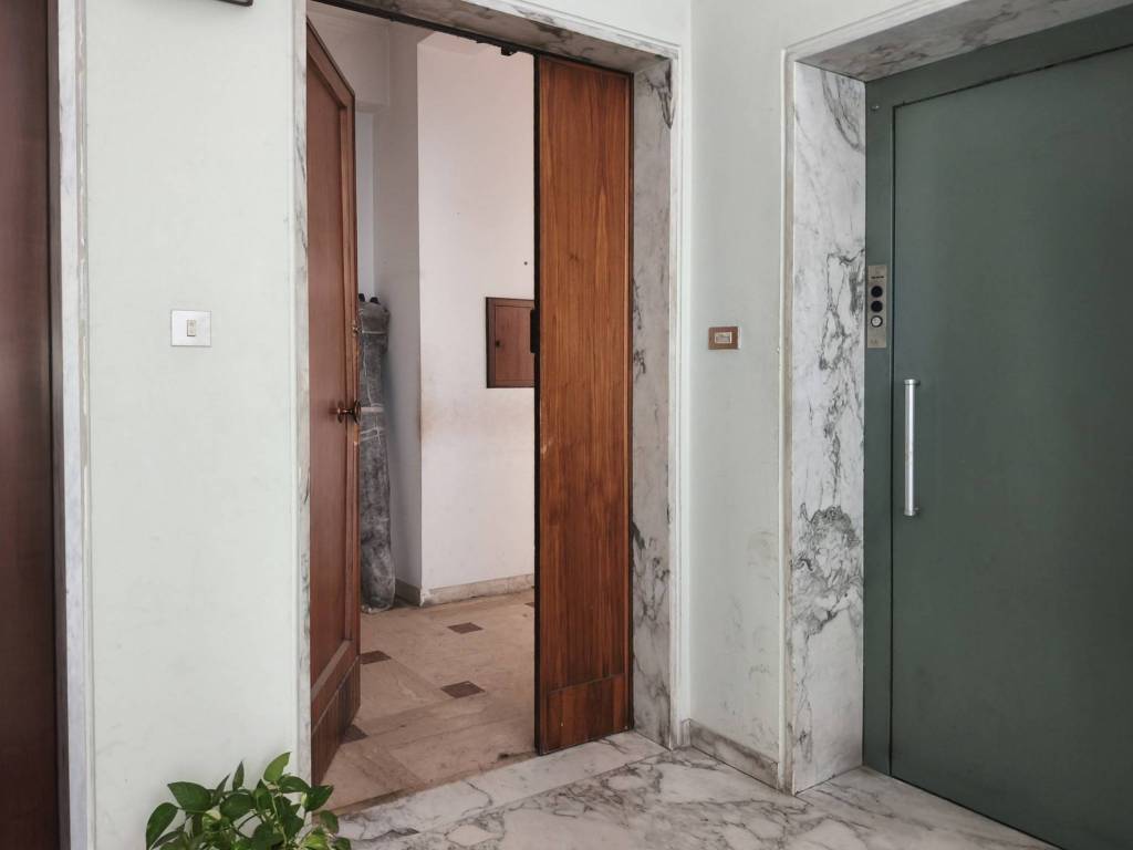 Appartamento a Cosenza in Via delle Medaglie d'Oro, 10 - Foto 2