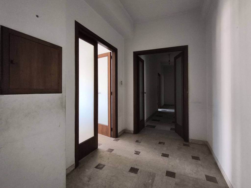 Appartamento a Cosenza in Via delle Medaglie d'Oro, 10 - Foto 3