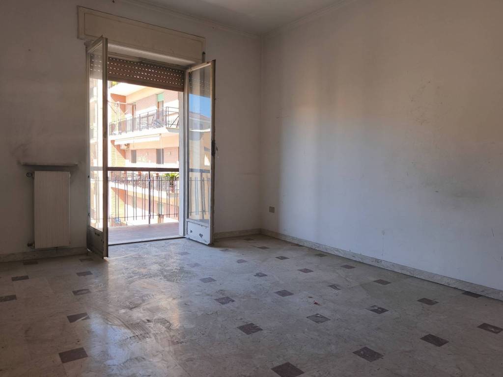 Appartamento a Cosenza in Via delle Medaglie d'Oro, 10 - Foto 5