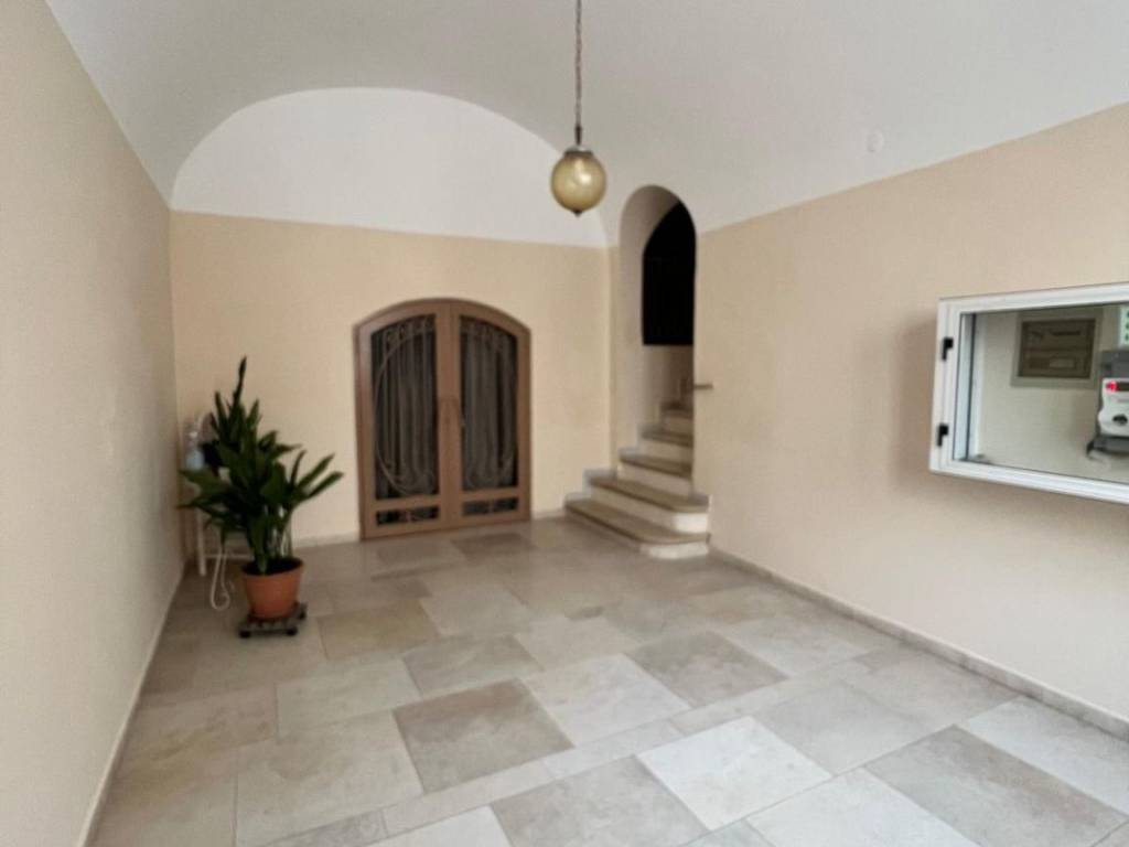 Appartamento a Gioia del colle in Via Mastrandrea - Foto 3