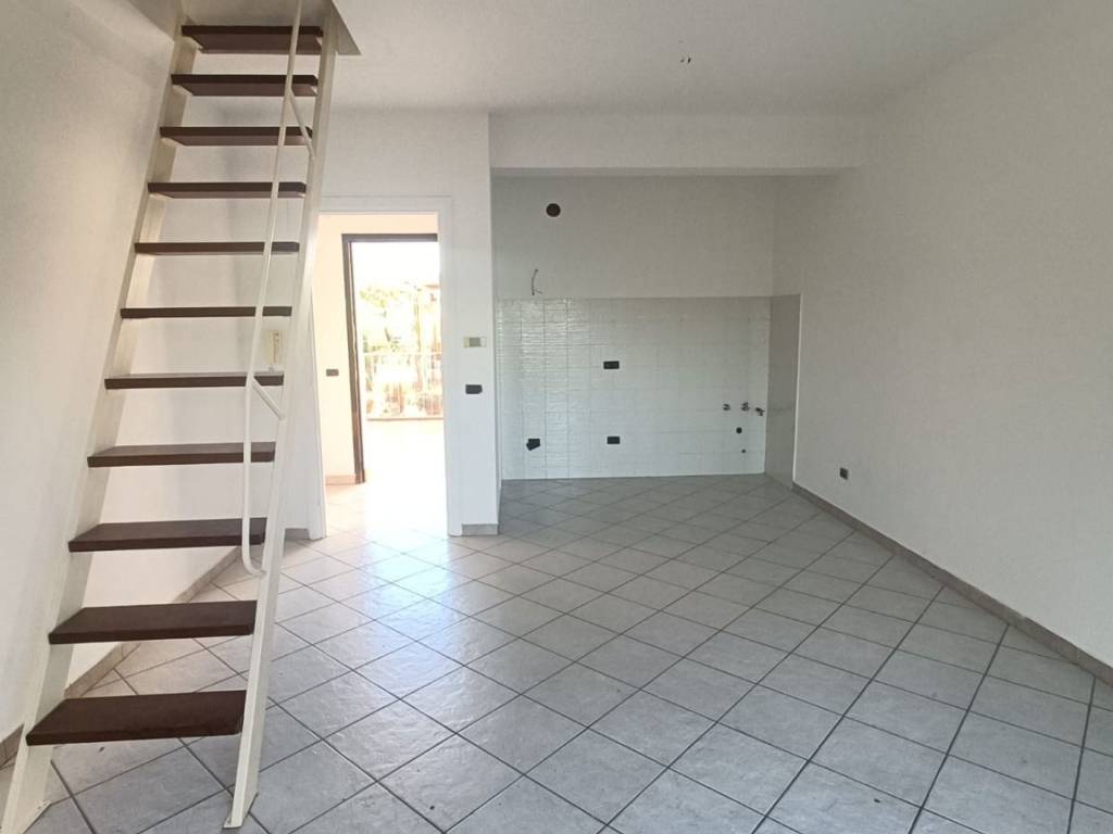 Appartamento a Pontedera in Via del Pino - Foto 3