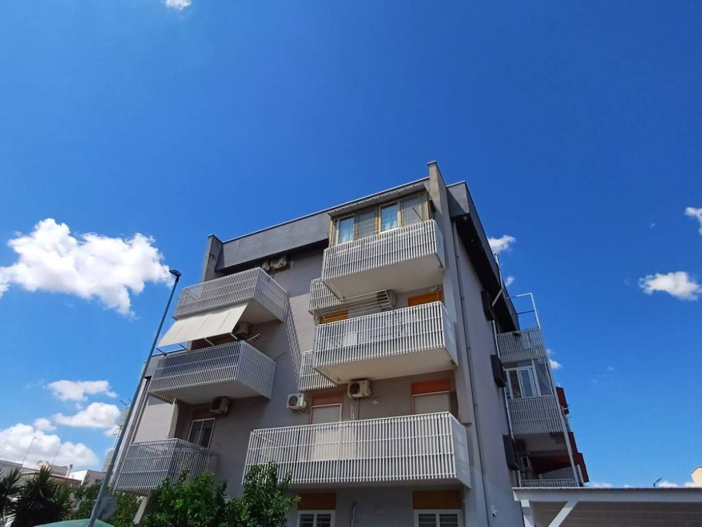 Appartamento a Valenzano in Via Giosuè Carducci - Foto 3