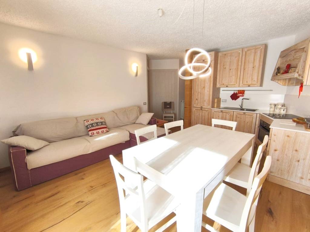 Appartamento a Chiesa in valmalenco in Via Guglielmo Marconi, 33 - Foto 4