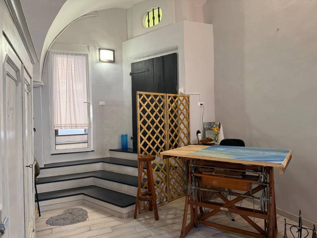 Loft / open space a Imperia in Via de Tommaso, 8 - Foto 2