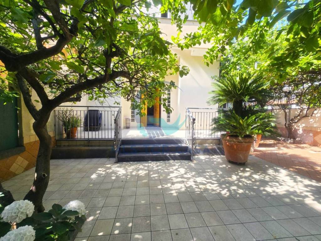 Villa a Melito di napoli in Via Giacomo Puccini - Foto 3