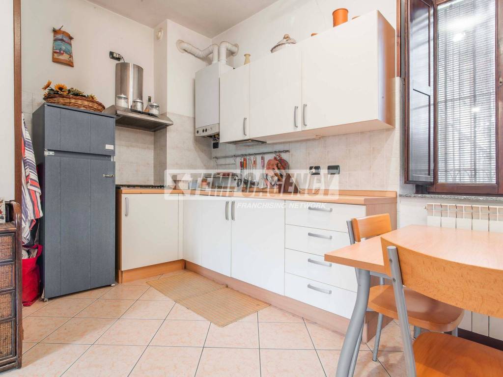 Appartamento a Cislago in Via C.B Cavour 113 - Foto 2