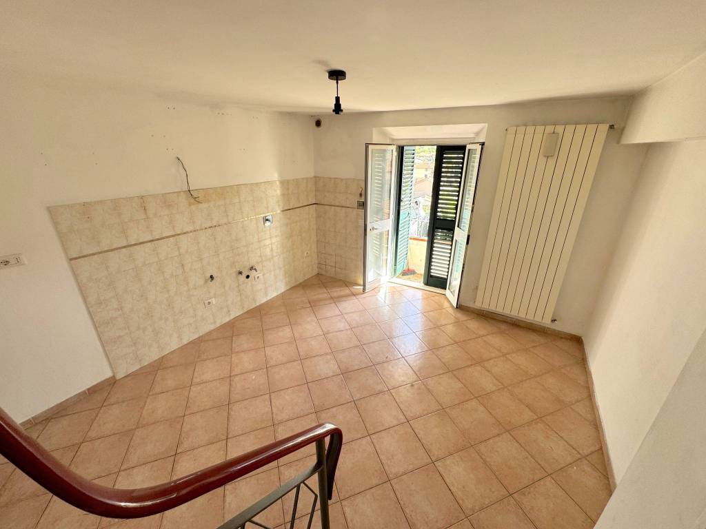 Appartamento a Vaiano in Via Giulio Braga - Foto 2