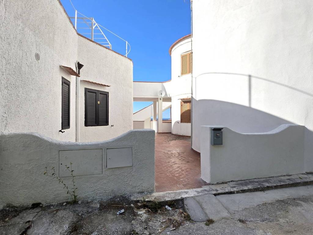 Appartamento a Vico del gargano in Traversa Via Scorpiccio, 33 - Foto 4