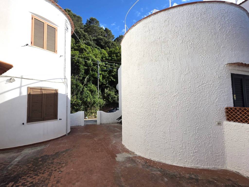 Appartamento a Vico del gargano in Traversa Via Scorpiccio, 33 - Foto 5