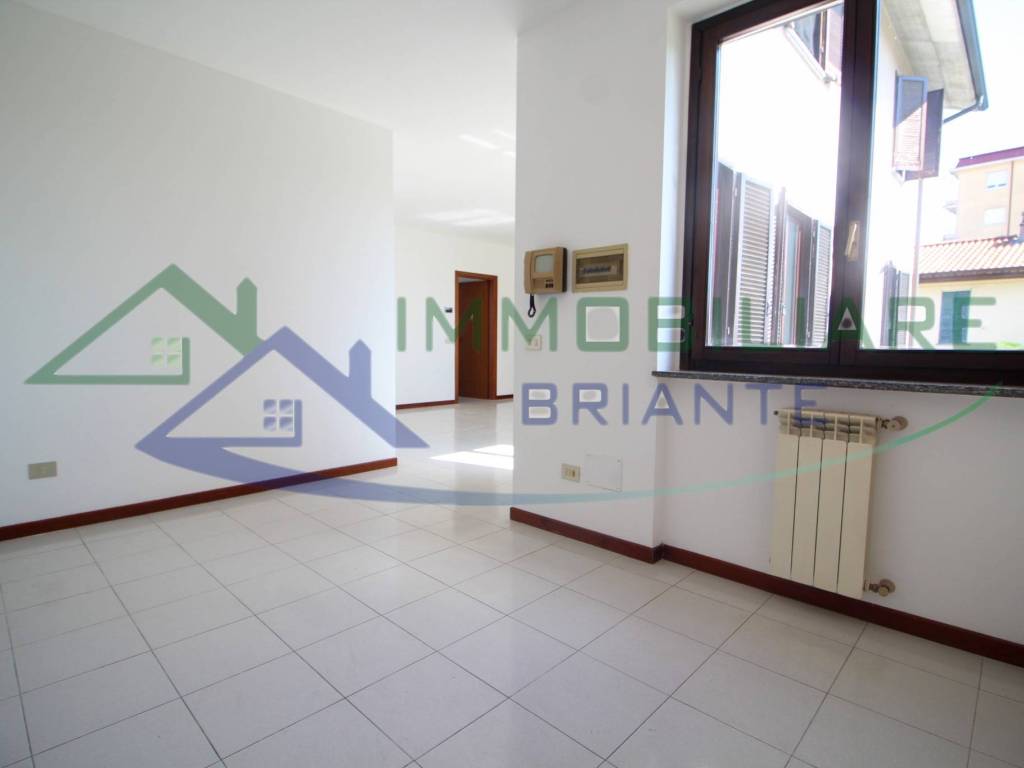 Appartamento a Somma lombardo in Via Edmondo De Amicis - Foto 3