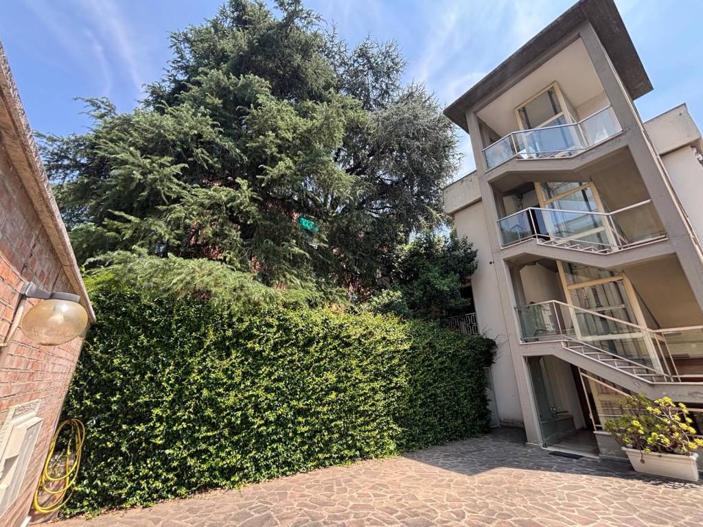 Attico / mansarda a San lazzaro di savena in Via Venezia, 7 - Foto 3