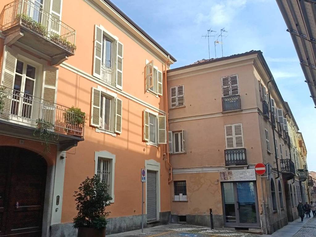 Appartamento a Asti in Largo Benedetto Alfieri, 3 - Foto 2