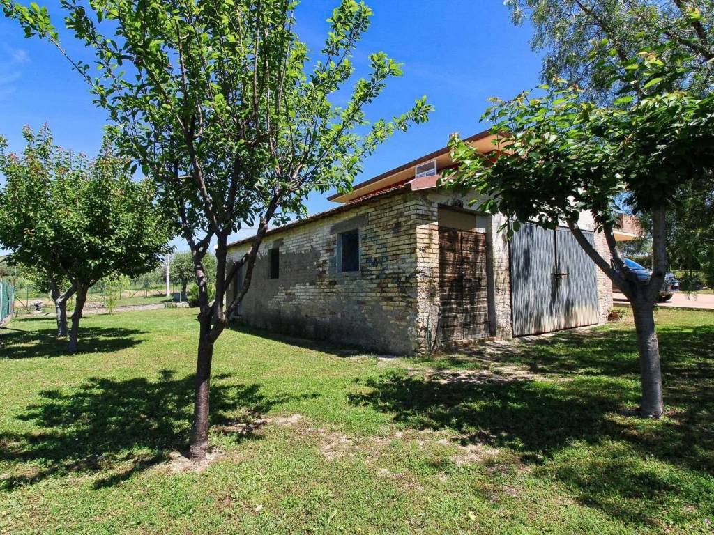 Villa a Giulianova in Via Per Mosciano, 80 - Foto 4