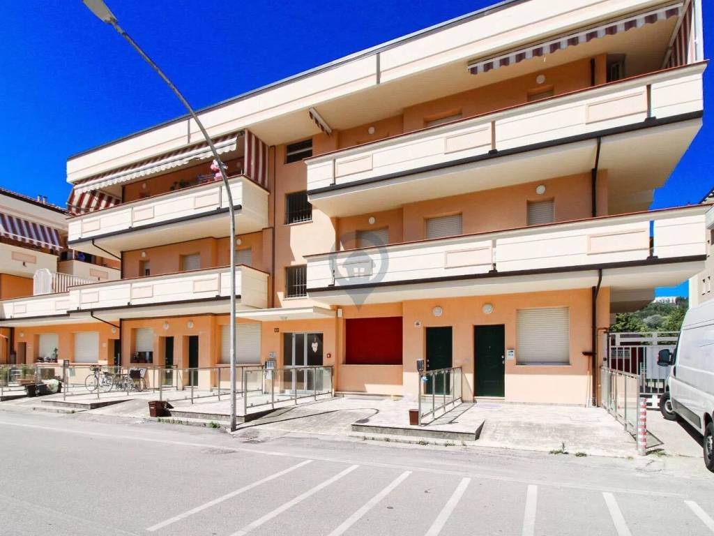 Appartamento a Alba adriatica in Via Degli Oleandri, 33 - Foto 5