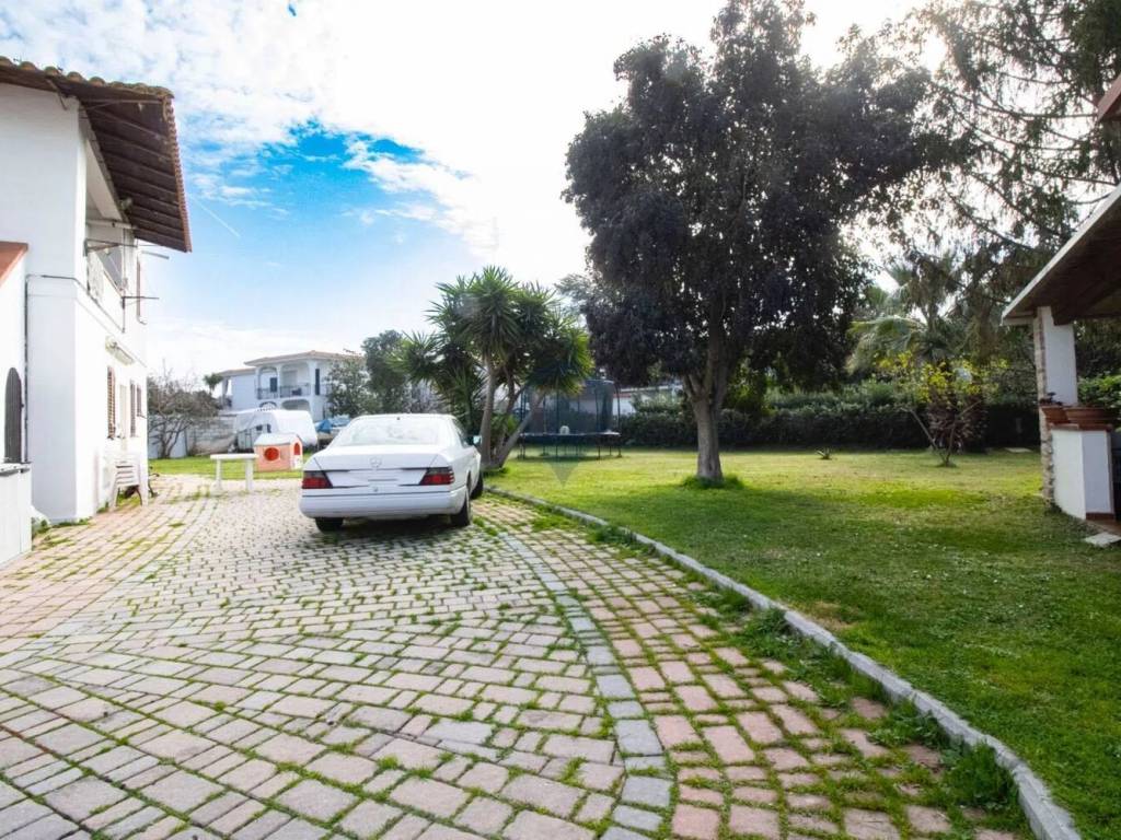 Villa a Martinsicuro in Via Palmiro Togliatti, 14 - Foto 5