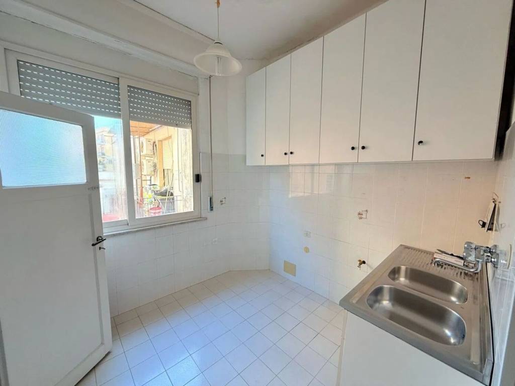 Appartamento a Terracina in Piazza Gregorio Antonelli, 6 - Foto 5