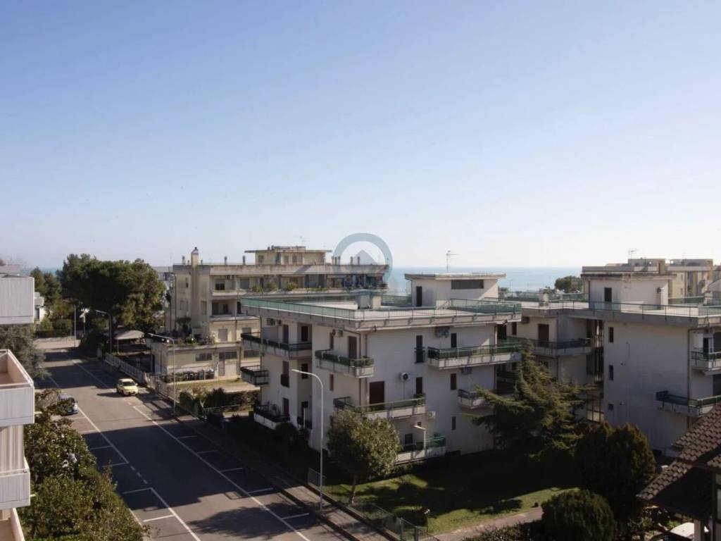 Appartamento a Martinsicuro in Via Gaetano Donizetti, 8 - Foto 2