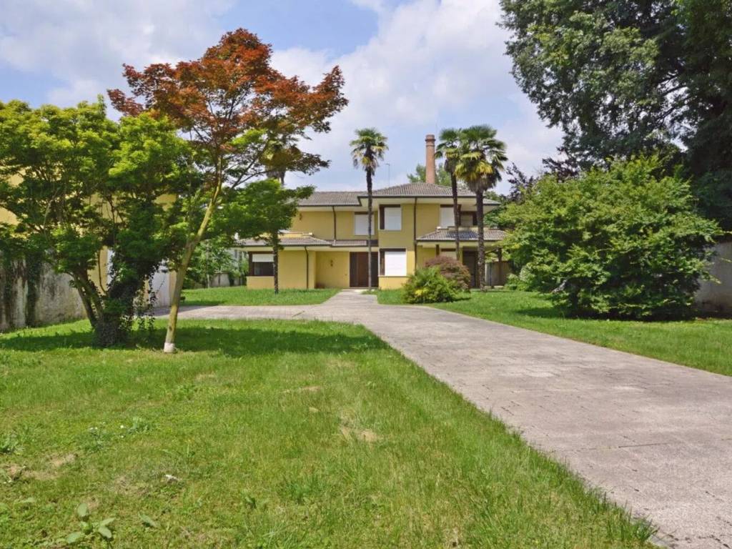 Villa a Rossano veneto in Via Meneghetti, 7 - Foto 3