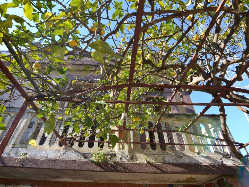 Appartamento a Salerno in Via Vittorio Graziadei - Foto 4