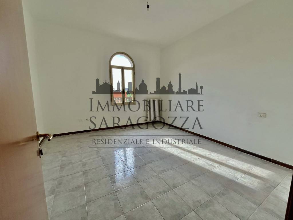 Appartamento a Bologna in VIA FRANCO BOLOGNESE, 37 - Foto 2
