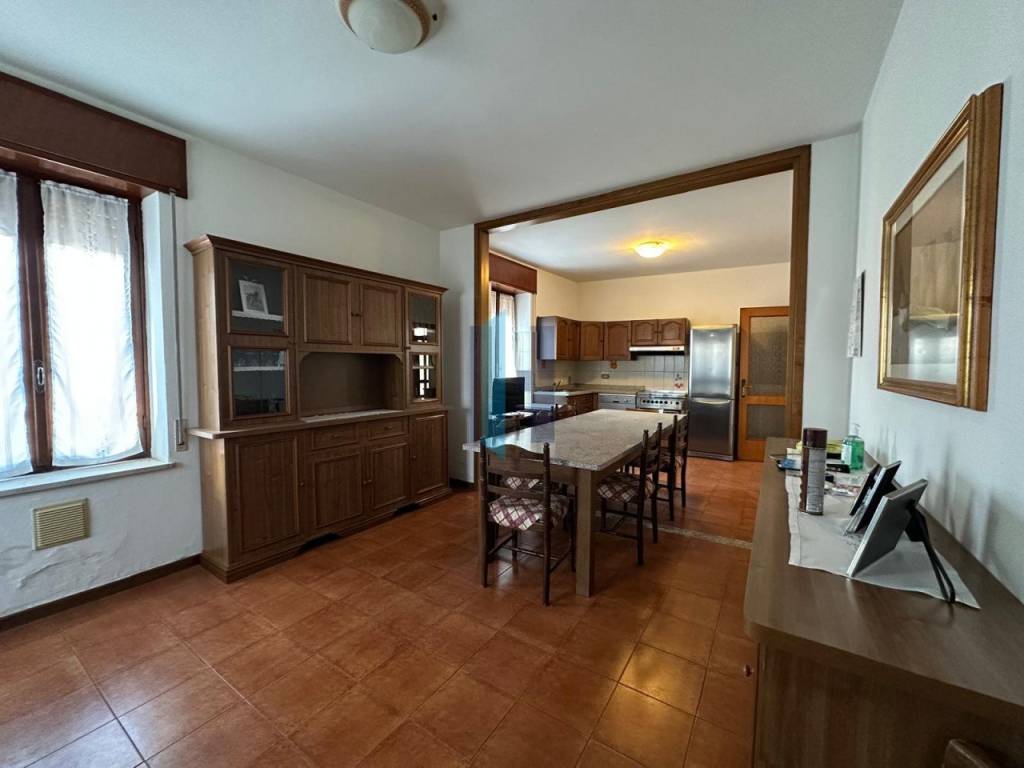 Casa indipendente a Carpenedolo in VIA ERCOLIANI - Foto 3