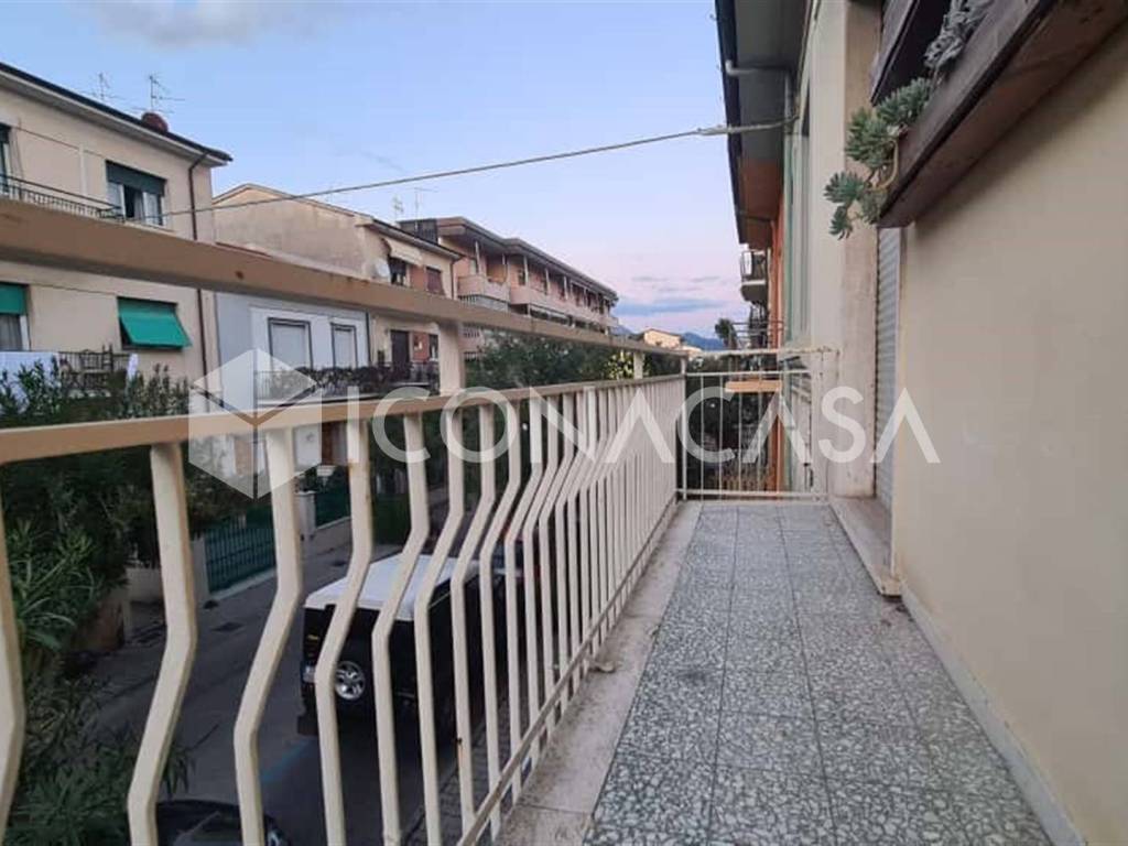 Appartamento a Viareggio in Via Amerigo Vespucci - Foto 5