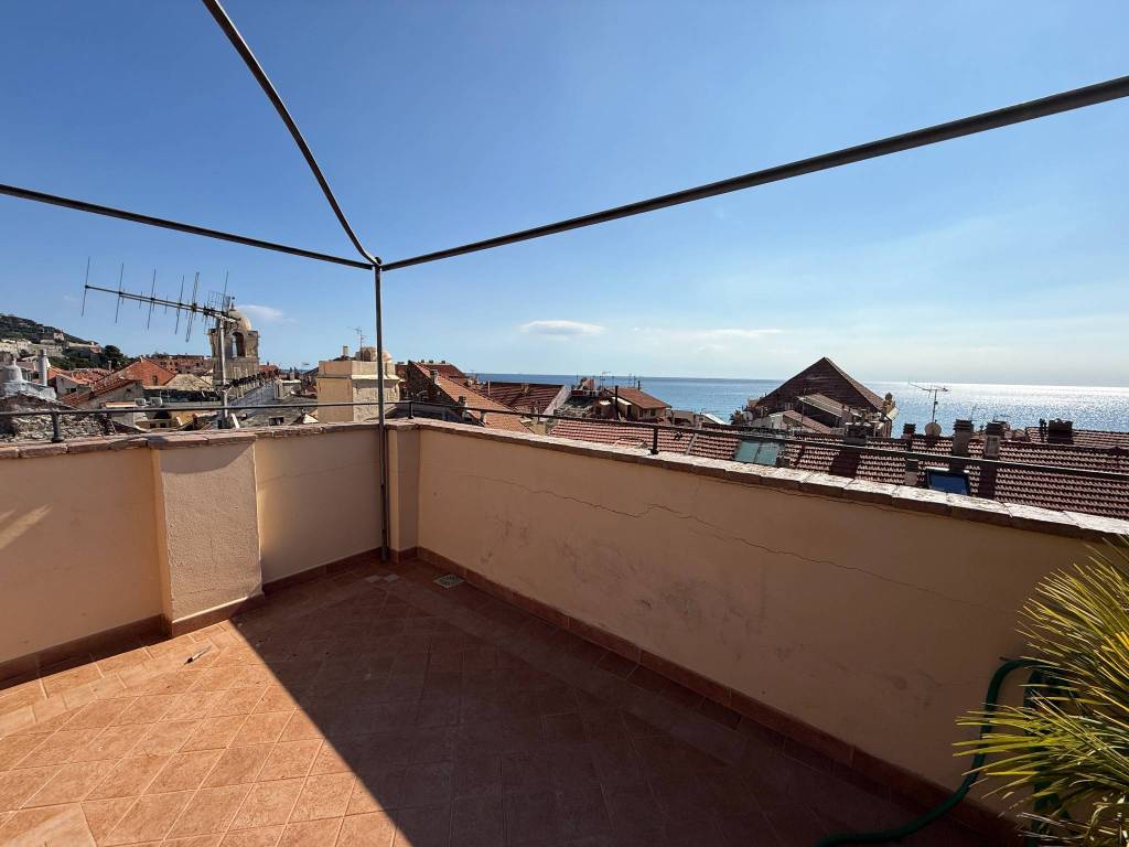 Appartamento a Finale ligure in Vico Chiuso Bonora - Foto 4