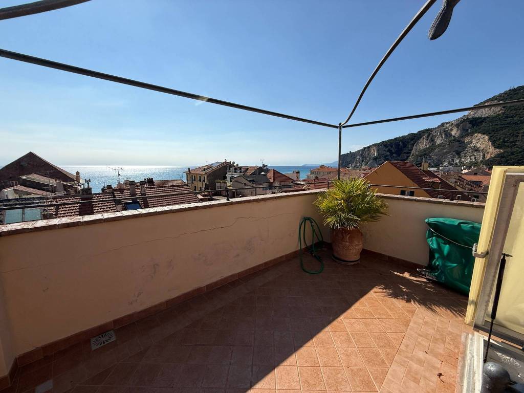 Appartamento a Finale ligure in Vico Chiuso Bonora - Foto 5