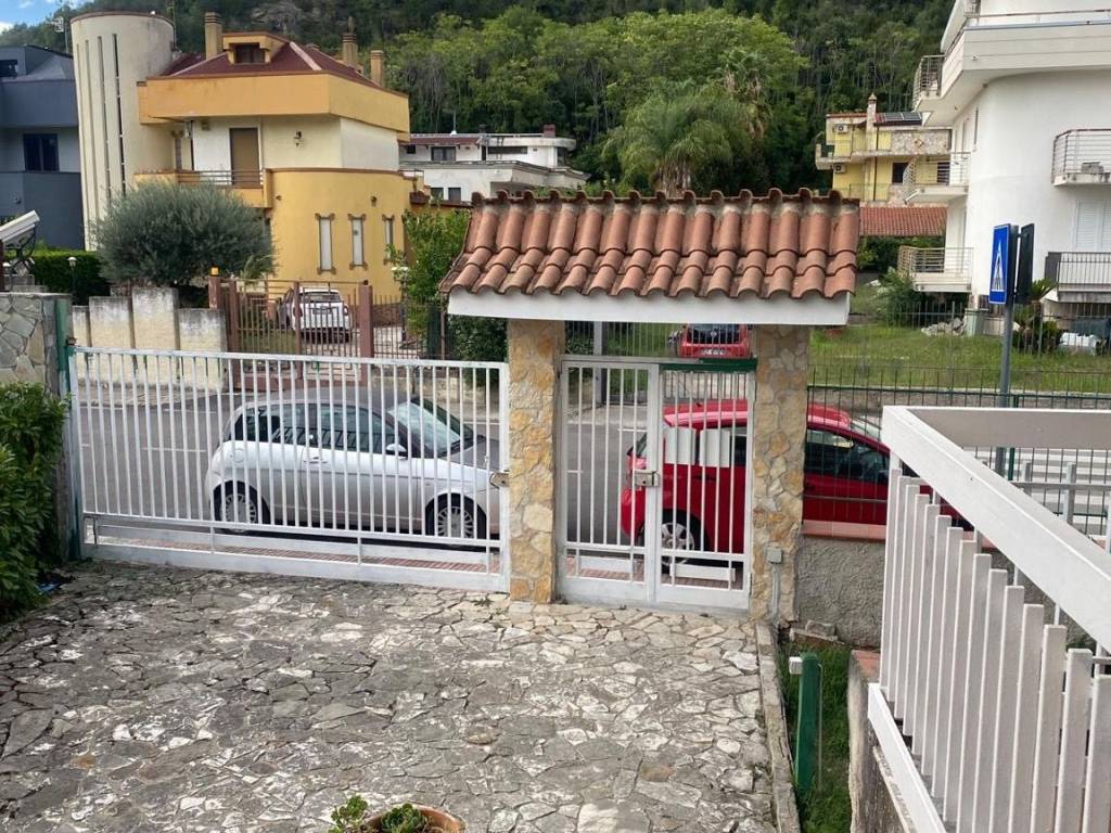 Villa a Battipaglia in Via Padova, 34 - Foto 3