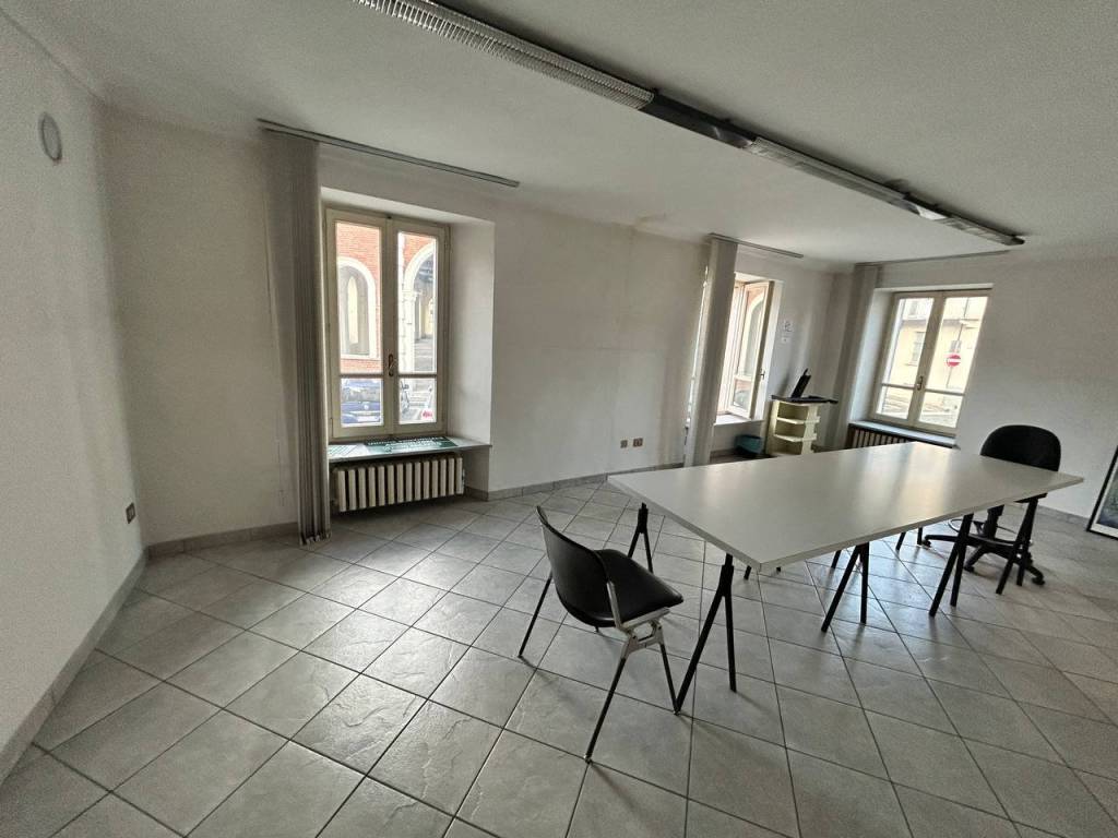 Appartamento a Barge in Piazza Giuseppe Garibaldi - Foto 3