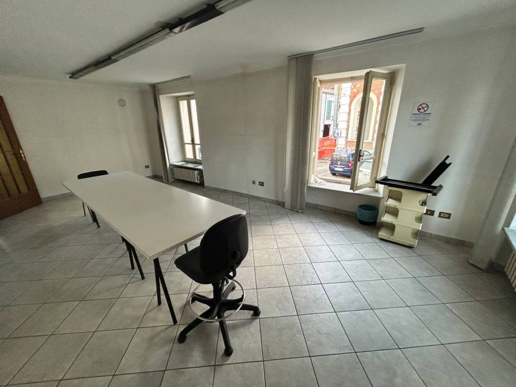 Appartamento a Barge in Piazza Giuseppe Garibaldi - Foto 4