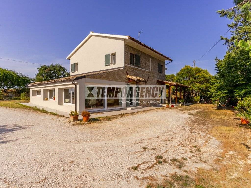 Casa indipendente a Morrovalle in Contrada Montanari, 35 - Foto 2