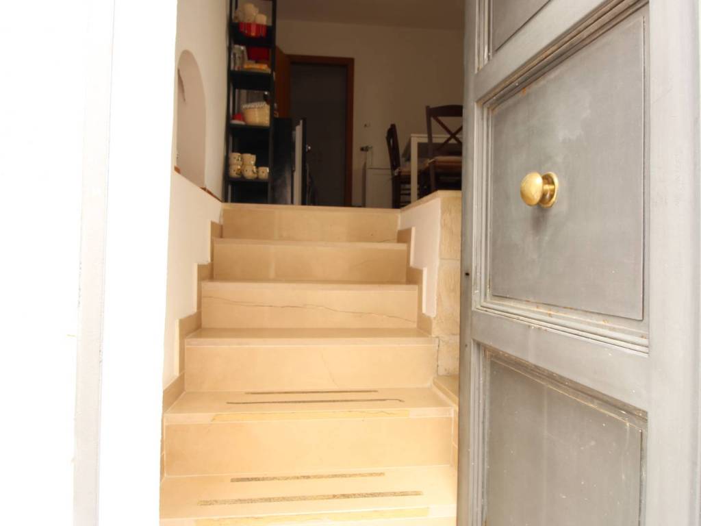 Casa indipendente a Capurso in Via Filomarino, 36 - Foto 2