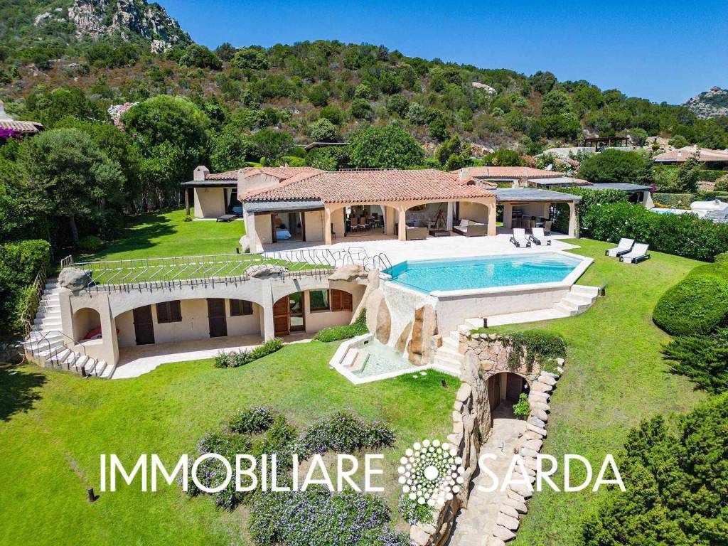 Villa a Arzachena in via pantogia - Foto 2