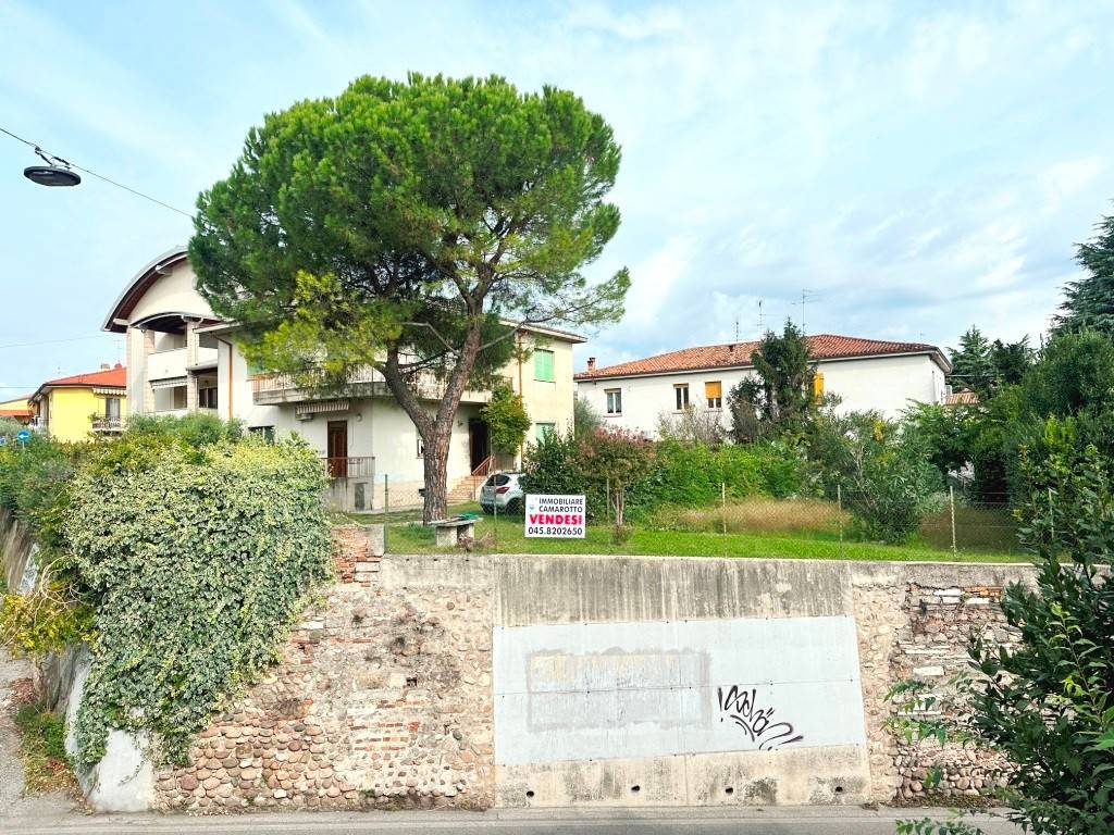 Villa a Verona in Via Brigata Regina - Foto 2
