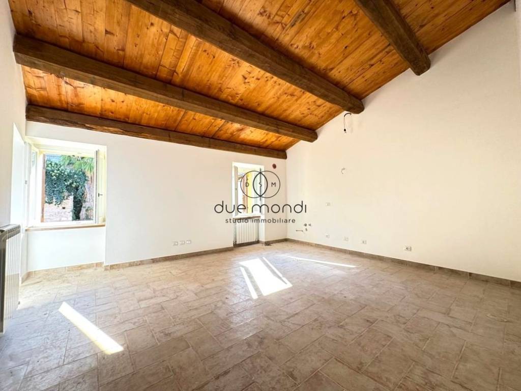Appartamento a Spoleto in Via Pierleone - Foto 2